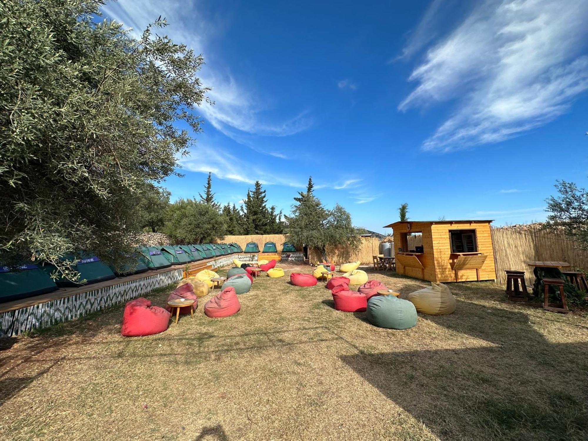 Hotel Alt Camping Dhërmi Exterior foto